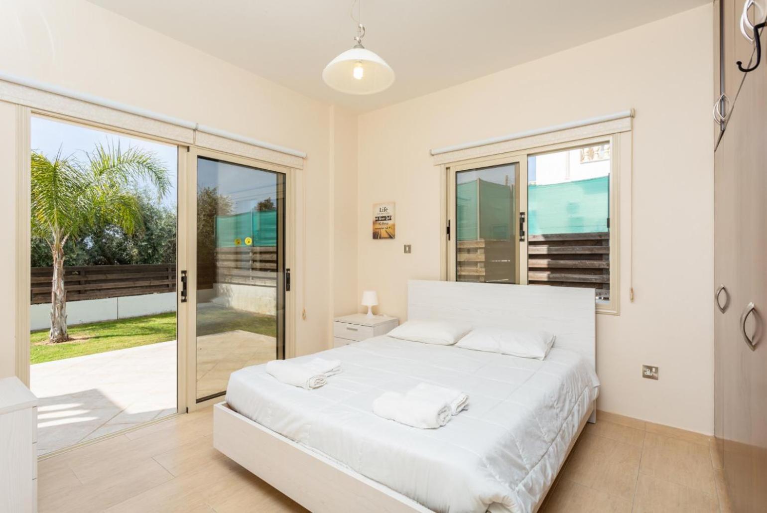 Villa Rose Paphos Bagian luar foto
