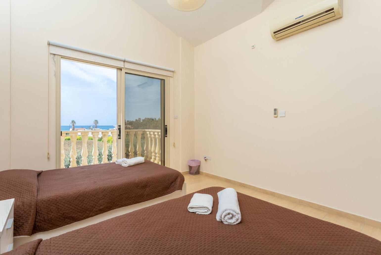 Villa Rose Paphos Bagian luar foto