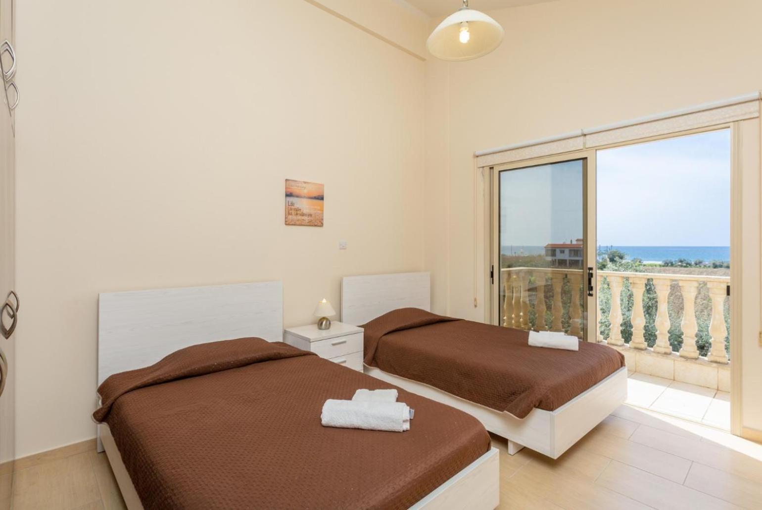 Villa Rose Paphos Bagian luar foto
