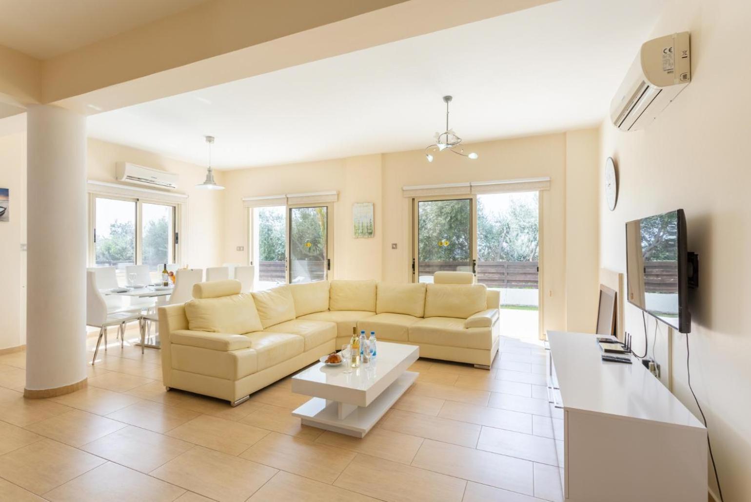 Villa Rose Paphos Bagian luar foto